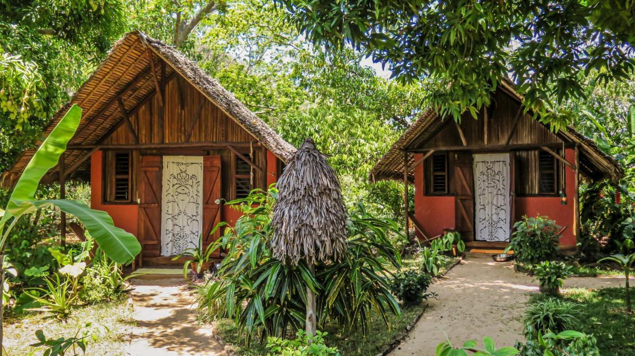 Sakatia Lodge Ampasimena Ngoại thất bức ảnh