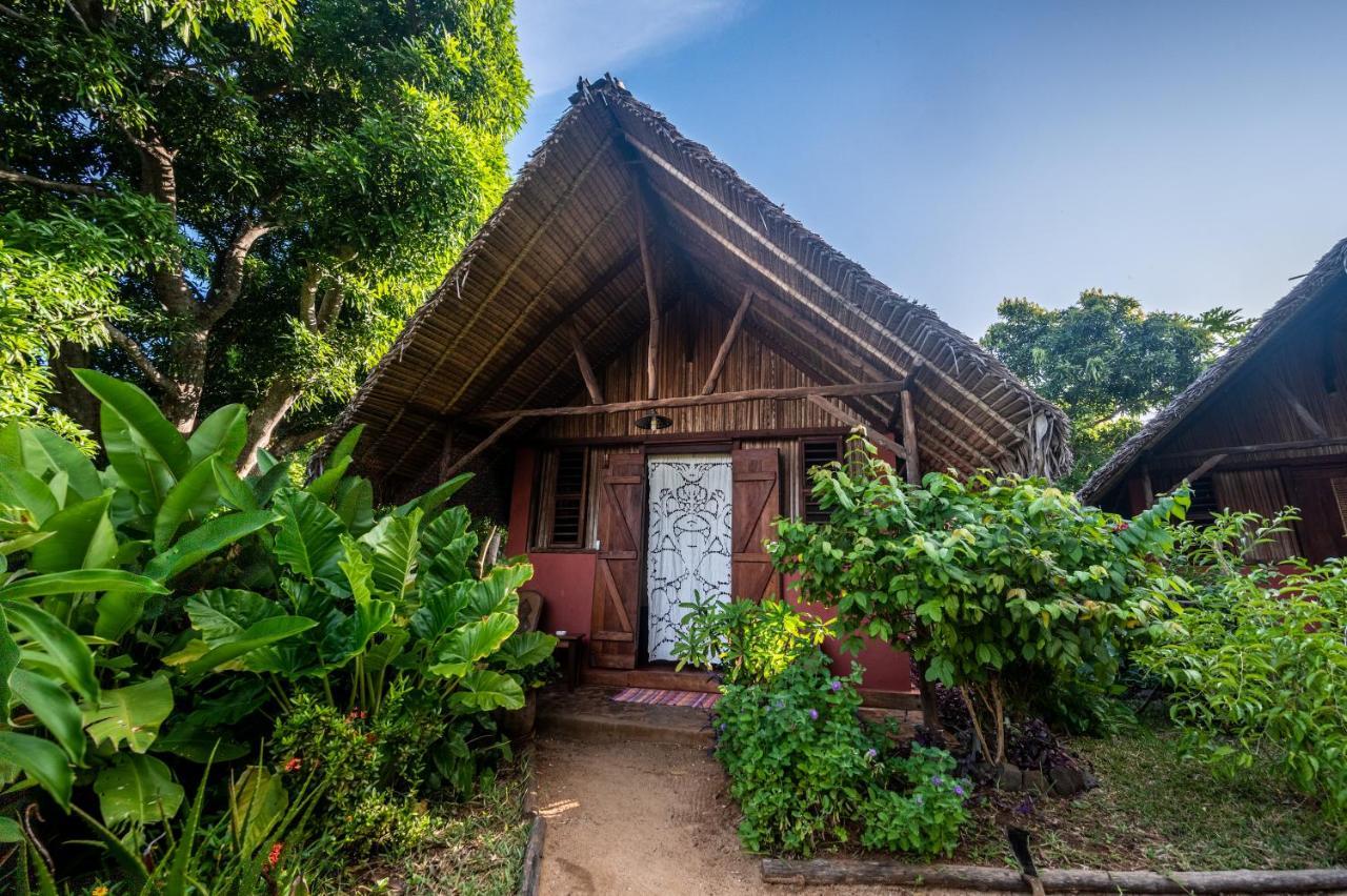 Sakatia Lodge Ampasimena Ngoại thất bức ảnh
