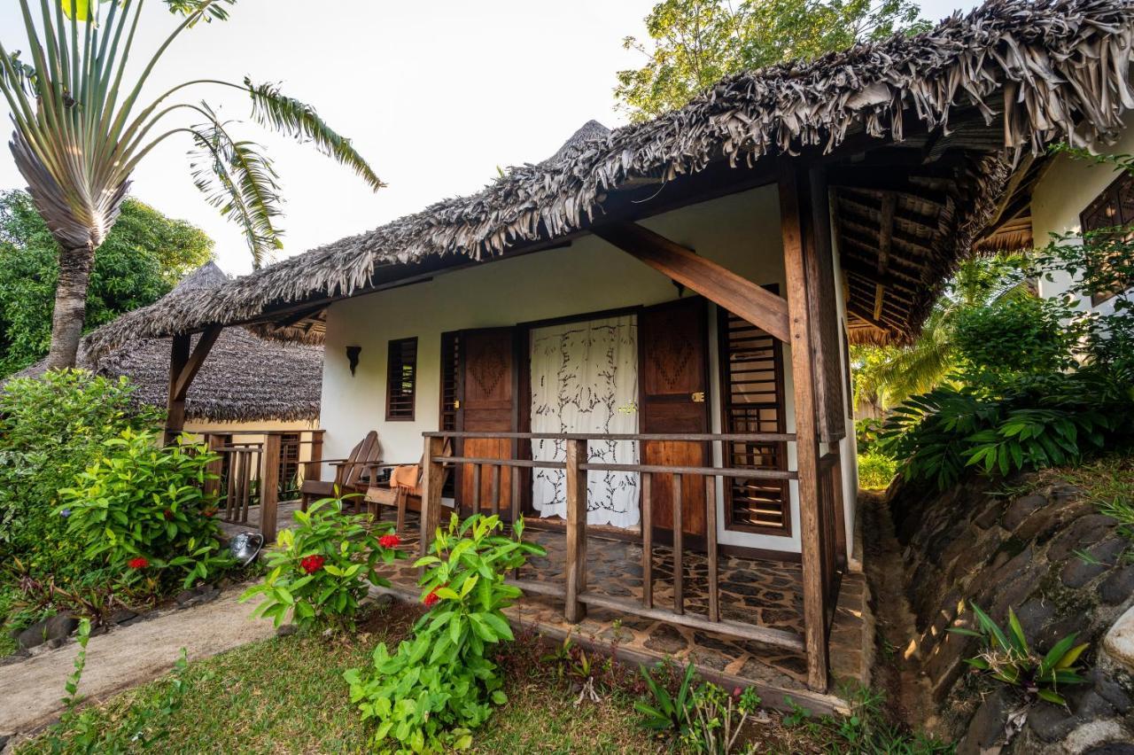 Sakatia Lodge Ampasimena Ngoại thất bức ảnh